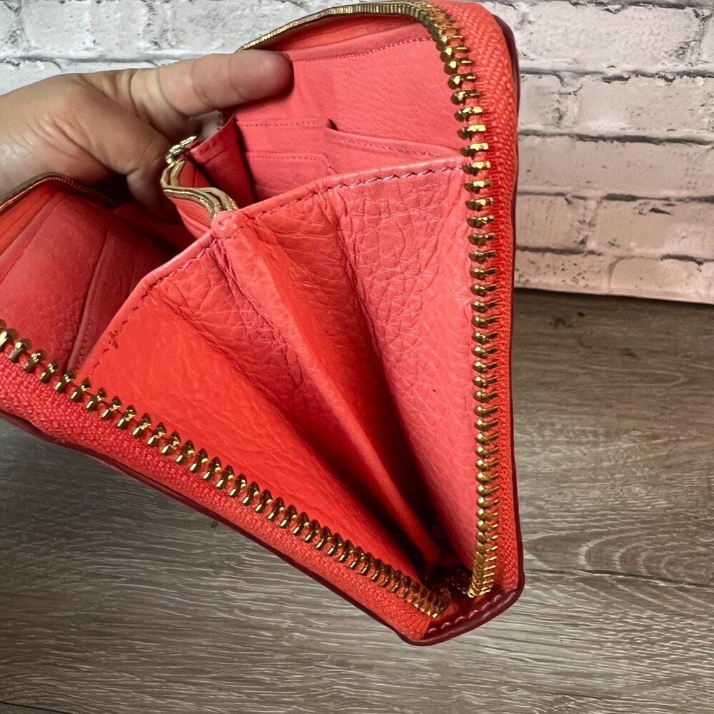 Tory Burch Women's Amanda Continental Leather Wallet Coral - Picture 8 of 9